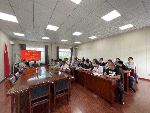 【理論宣講】鑫巖公司開展“凝聚思想偉力，助推強工興產(chǎn)”宣講活動