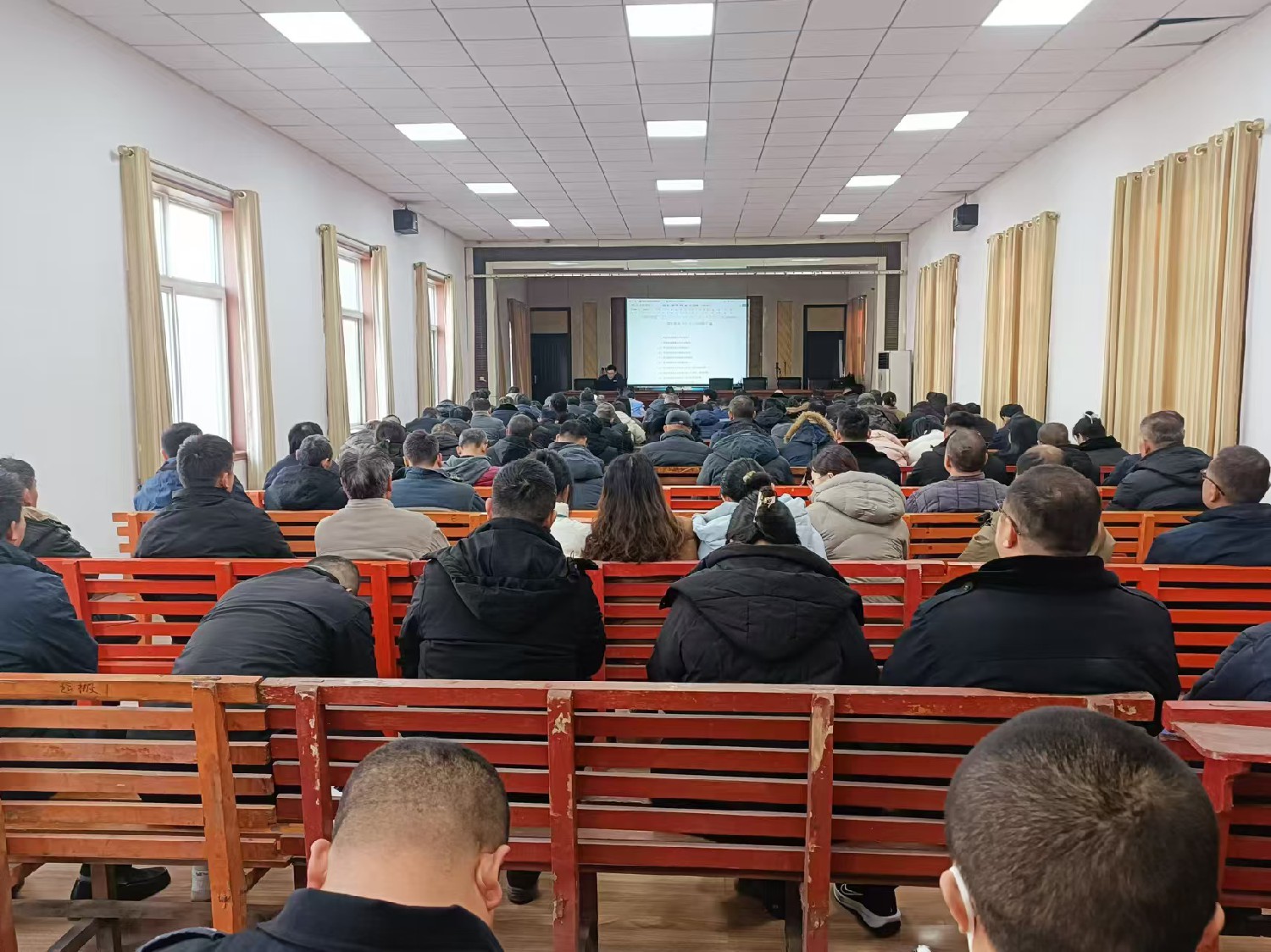 1735372791117988.jpg 1735372791117988.jpg