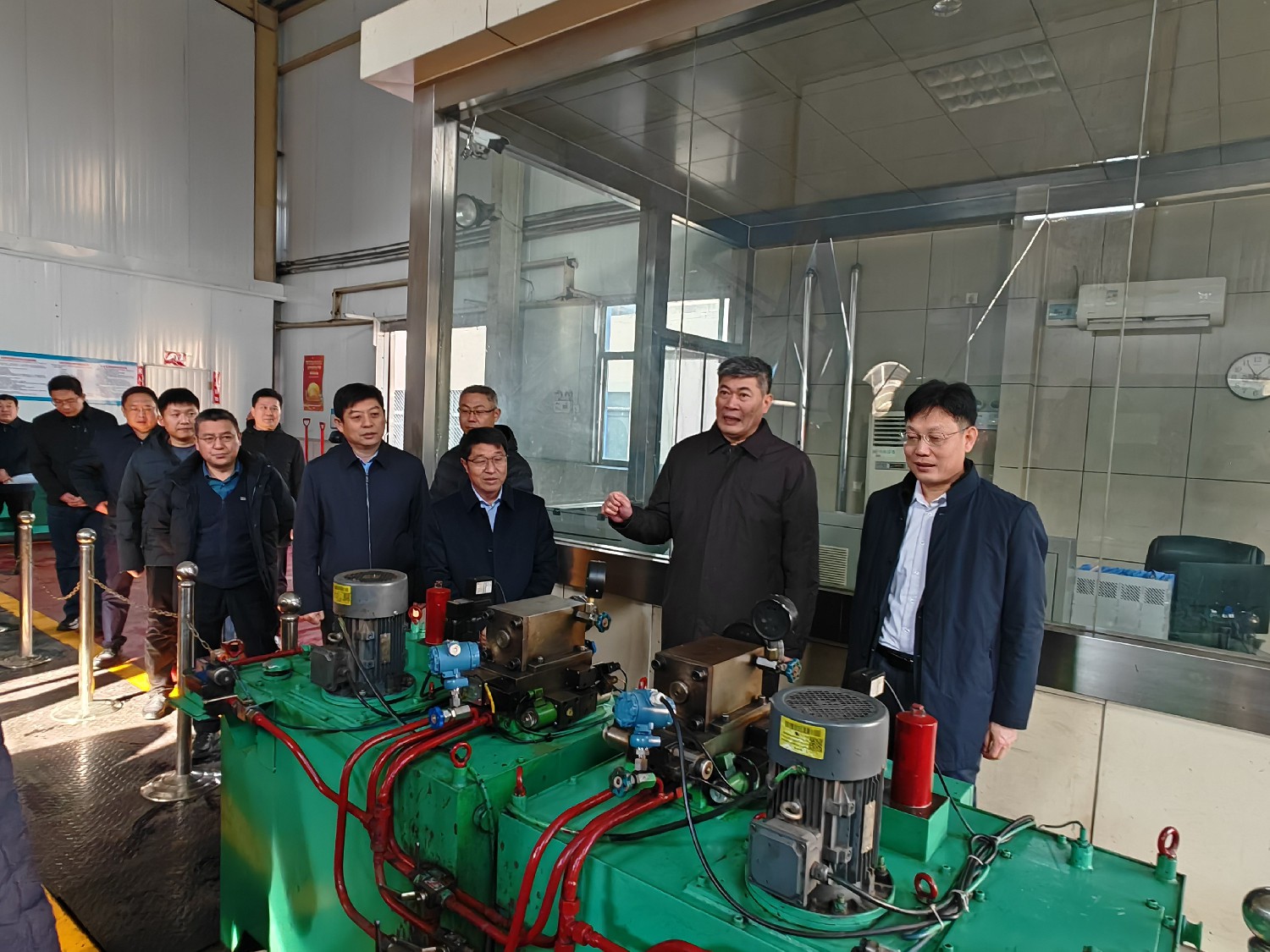 魏鋒到辰龍集團督導(dǎo)安全生產(chǎn)工作